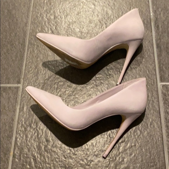 Shoes, Aldo light purple pumps. They are gorgeous - Picture 4 of 6